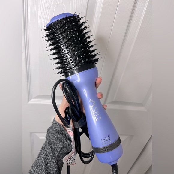 SUTRA BEAUTY Professional 3" Blowout Brush - Picture 3 of 4